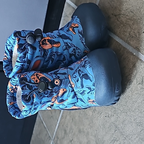Bogs Other - Bogs B-MOC snow boots, toddler size 8